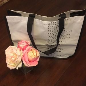 lululemon shopping bag